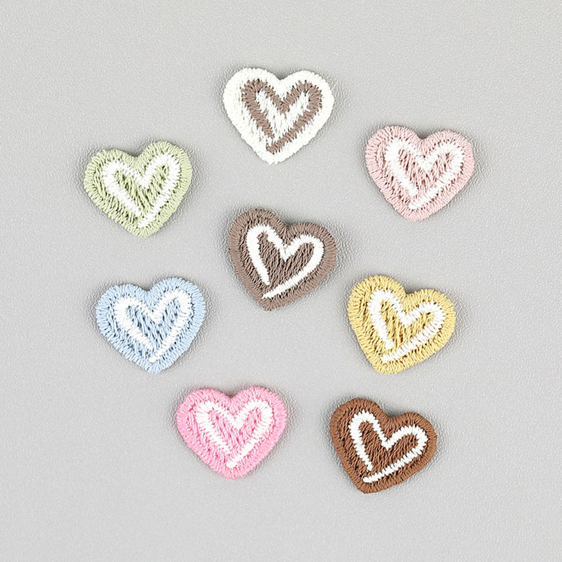 Embroidery On Socks - 20개 하트 모양 자수 아플리케 DIY