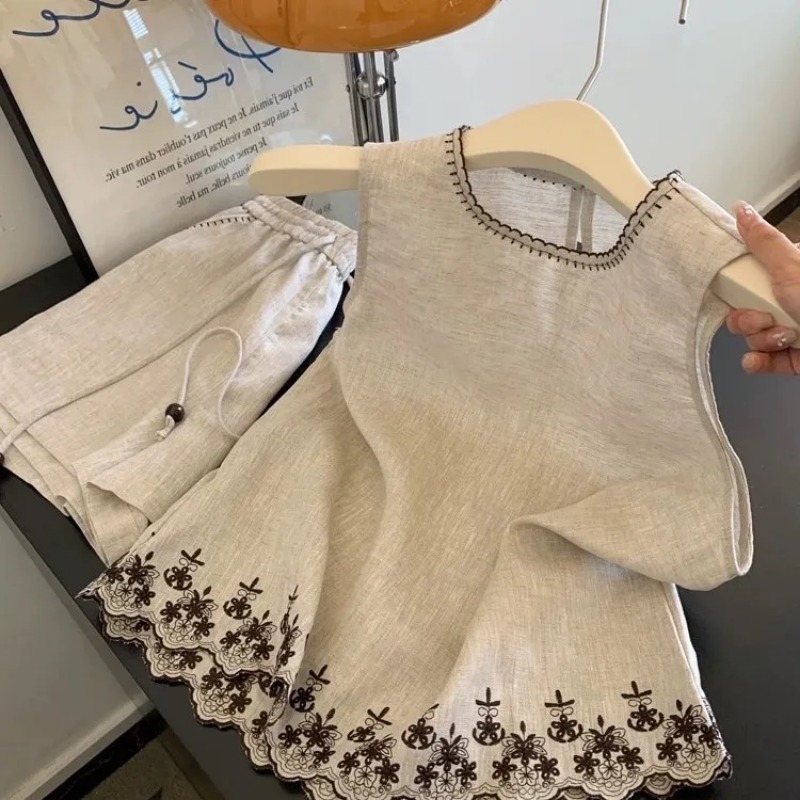 심플한 올드머니 스타일 면과 린넨 중공업 자수 레이스  - Embroidery Class 리뷰 및 가격