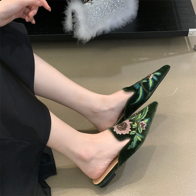 2026년 신상 여성화 자수 꽃 슬리퍼 뾰족코 플랫 슬 - Embroidery Designer 리뷰 및 가격