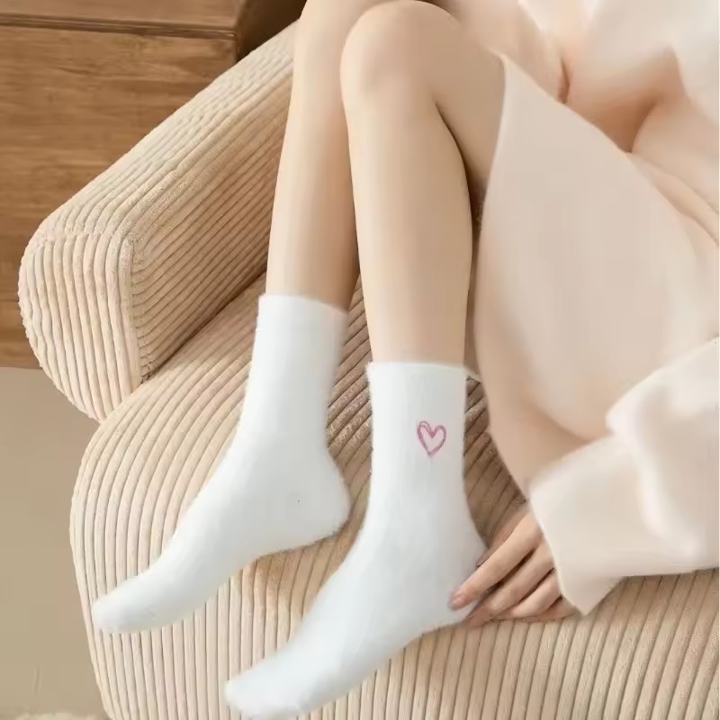 5켤레 여성용 두꺼운 밍크 양말 핑크 하트 자수 플러시 - Embroidery On Socks 리뷰 및 가격